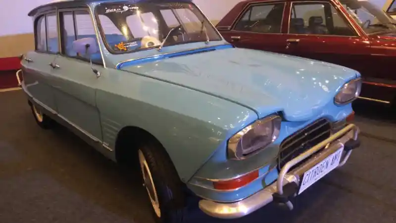 Foto - Art And Classic, Pameran Mobil Klasik Sebagai Sarana Cuci Mata Dan Tukar Ide