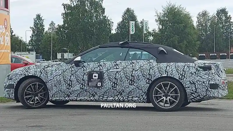 Foto - SPY SHOT: Mercedes-Benz CLE Cabriolet, Pengganti C-Class Cabriolet?