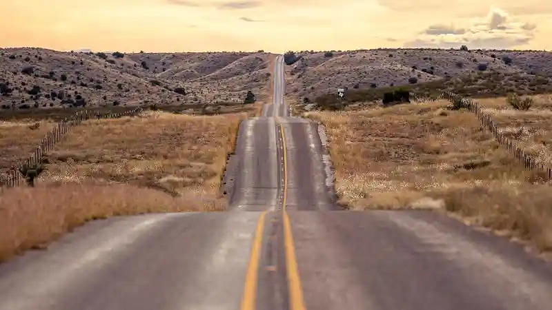 Berita - Mobil Stir Kanan Vs Stir Kiri, Lebih Bagus Mana?