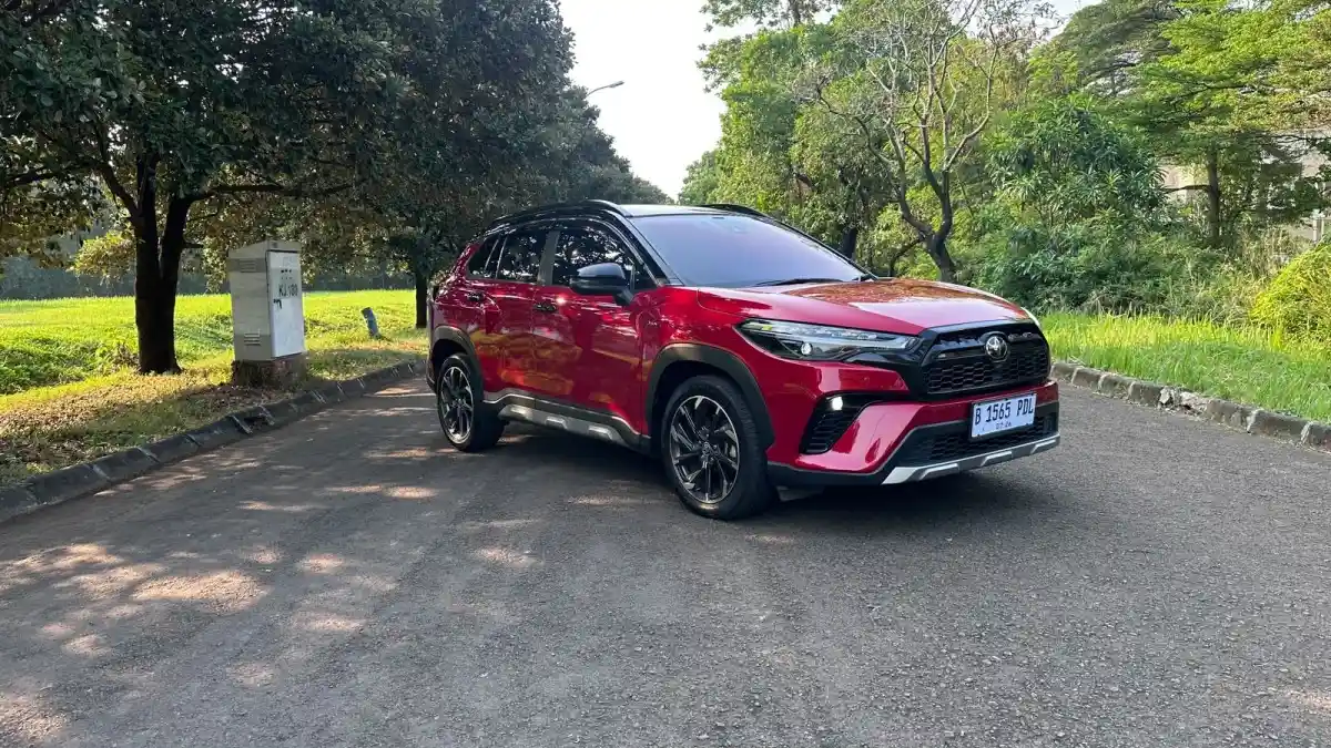 Berita - 3 Hal Yang Membuat Toyota Corolla Cross Salah Satu SUV Hybrid Terbaik