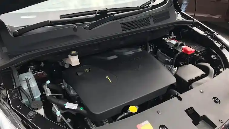 Foto - FIRST DRIVE: Wuling Cortez i-AMT 2017