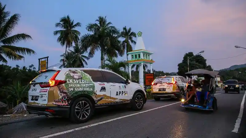 Berita - Rombongan Honda CR-V Turbo Libas Jalanan Rusak di Palu Sebagai Pembuktian Performa 