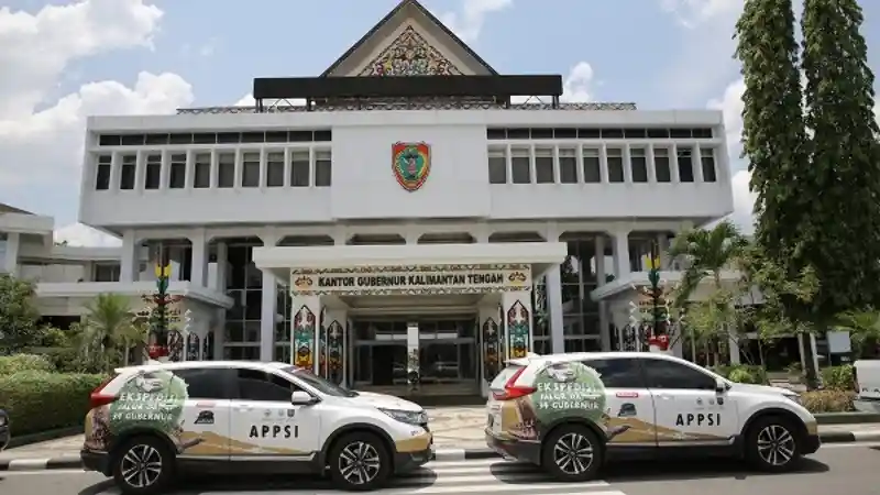 Foto - Rombongan Honda CR-V Turbo Susuri Kalimantan Sambil Uji Mesin