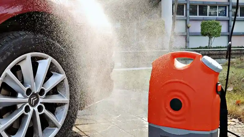 Tips - Hindari Kerusakan Lapisan Cat Mobil, Begini Cara Cuci Yang Baik Dan Benar