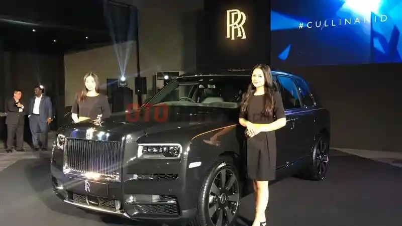 Berita - Harga 1 Unit Rolls Royce Cullinan Setara 31 Unit Wuling Almaz
