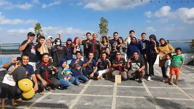 Foto - Kopdar Komunitas Civic Turbo di Panti Asuhan