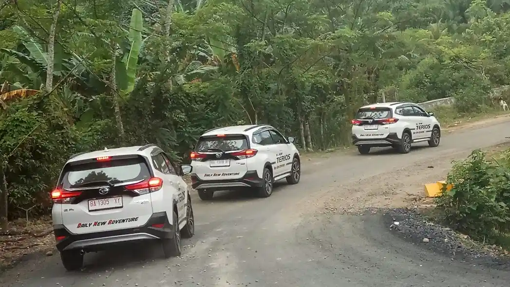 Foto - Daftar Harga DAIHATSU Terbaru (Oktober 2018)