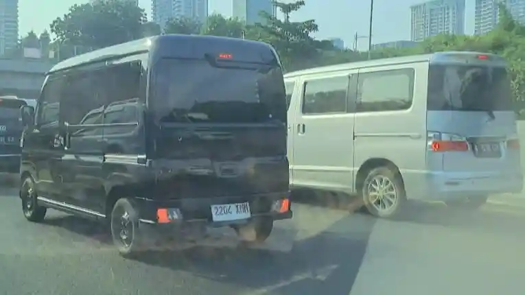 Foto - Nah, Daihatsu Atrai Sedang Tes Jalan Nih?