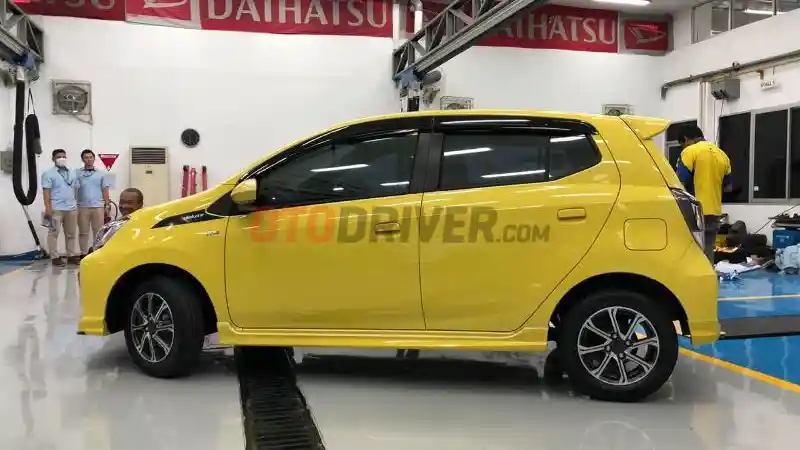 Berita - GALERI: Daihatsu Ayla Facelift 2020 (20 FOTO)