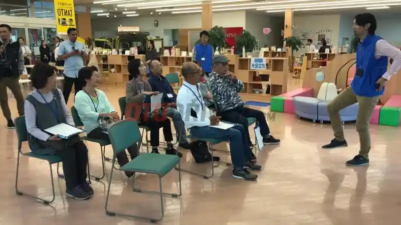 Foto - Turunkan Angka Kecelakaan, Daihatsu Usung Kegiatan Safety Driving Untuk Lansia