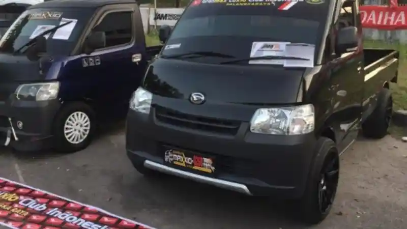 Foto - Komunitas Modifkasi Palangkaraya Dihebohkan Kontes Khusus Daihatsu 