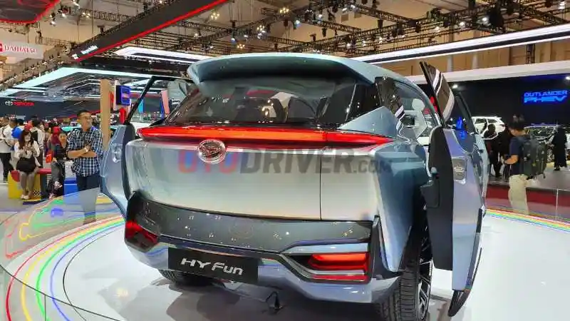 Foto - Cikal Bakal Avanza-Xenia Bermesin Hybrid