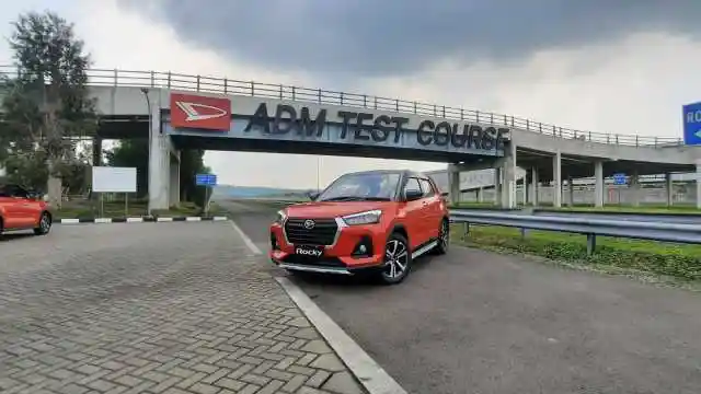Berita - Segini Perbandingan Produksi Toyota Raize dan Daihatsu Rocky, Mana Yang Lebih Banyak?