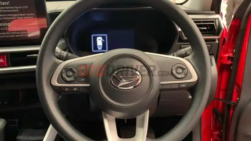 Foto - Tertarik Daihatsu Rocky Berlimpah Fitur? Anda Harus Inden Hingga 2 Bulan 