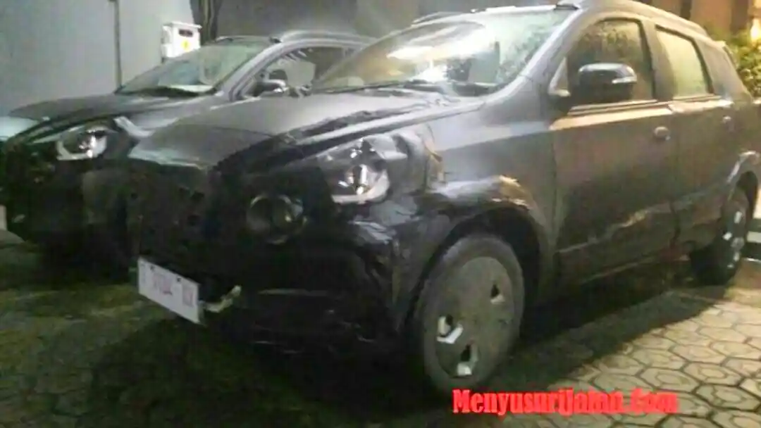 Foto - Datsun Cross Kembali Tertangkap Kamera di Subang (5 Foto)