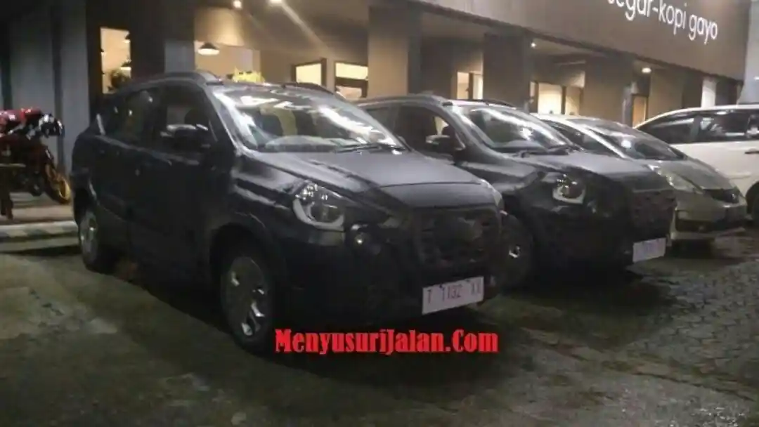Foto - Datsun Cross Kembali Tertangkap Kamera di Subang (5 Foto)