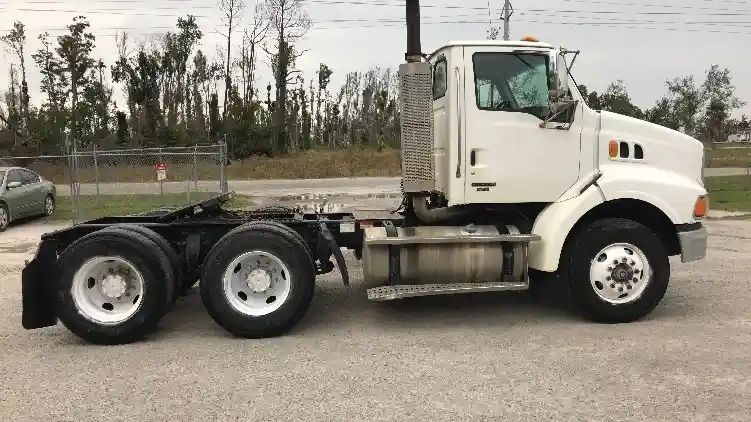 Foto - Tractor Head, Apakah itu?