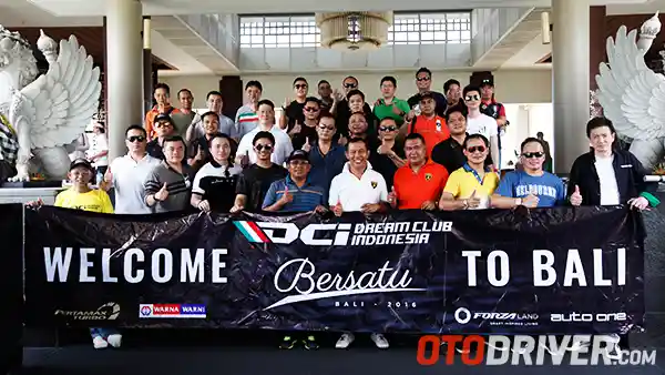 Foto - Dream Club Indonesia Warnai Bali Dengan Beragam Supercar 