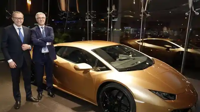 Foto - Mengintip Dealer Lamborghini Terbesar Di Dunia (12 FOTO)