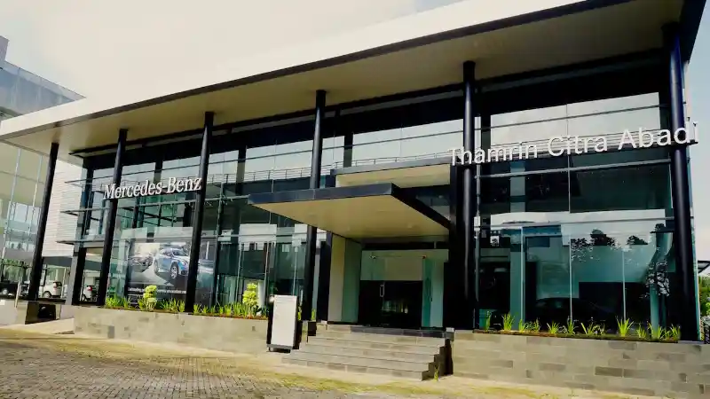Berita - Mercedes-Benz Tambah Dealer di Kota Pempek
