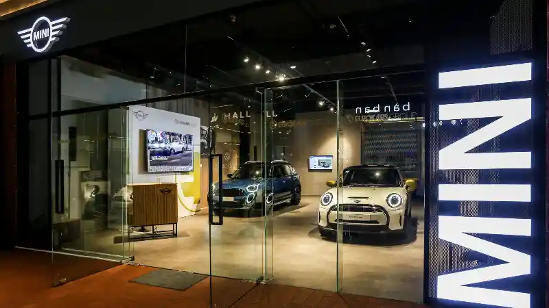 Foto - MINI Resmikan Dealer Terbarunya Di Kawasan Perbelanjaan Di Jakarta Utara