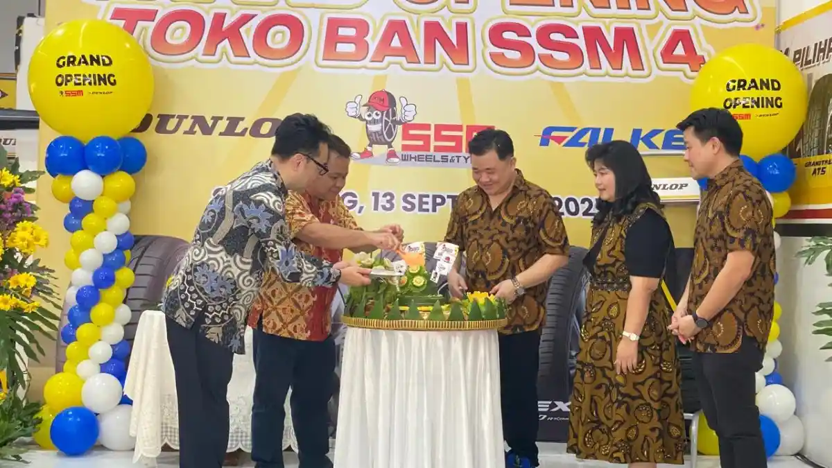 Foto - Dunlop Shop Hadir Di Semarang Dan Jakarta, Berikut Fasilitasnya