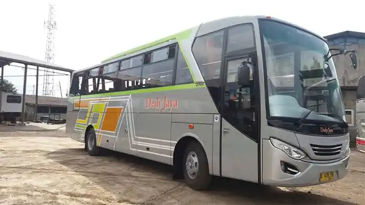 Bus - Karoseri Trijaya Union Selesaikan 10 Unit Bus Falcon Pesanan PO Dedy Jaya