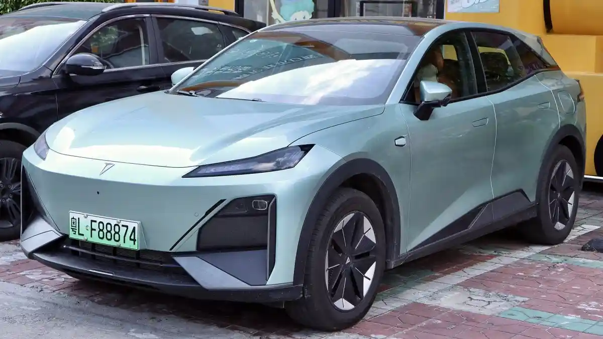 Foto - Mazda Indonesia Pastikan Bawa EZ-60 Untuk Gantikan Posisi MX-30? Simak Bocorannya