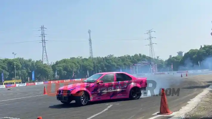 Berita - Delium Velocita DTX Ban Andalan Drifter Dengan Harga Mulai Rp 800 Ribuan