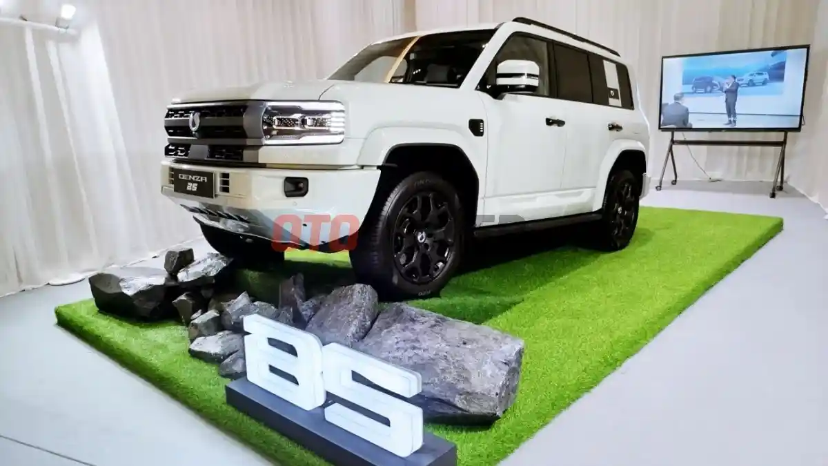 Berita - Laris, Denza B5 Sudah Terpesan 42 Unit Di Dealer Kalimalang Jakarta Timur