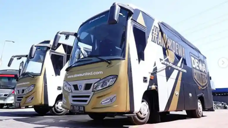 Bus - Simak Medium Bus Dewa United FC Buatan Delima Jaya