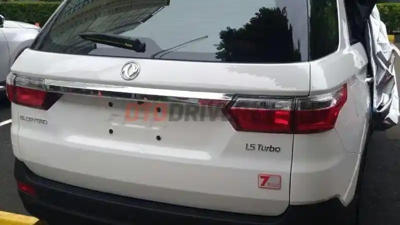Foto - DFSK Siapkan SUV Baru? Ini Penampakannya di Jakarta