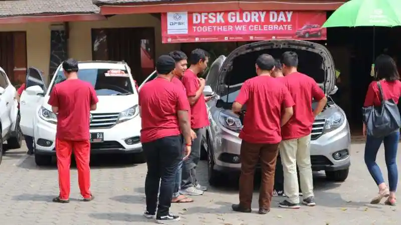 Foto - Bukti Nyata DFSK 'Berikan Segalanya untuk Konsumen' 