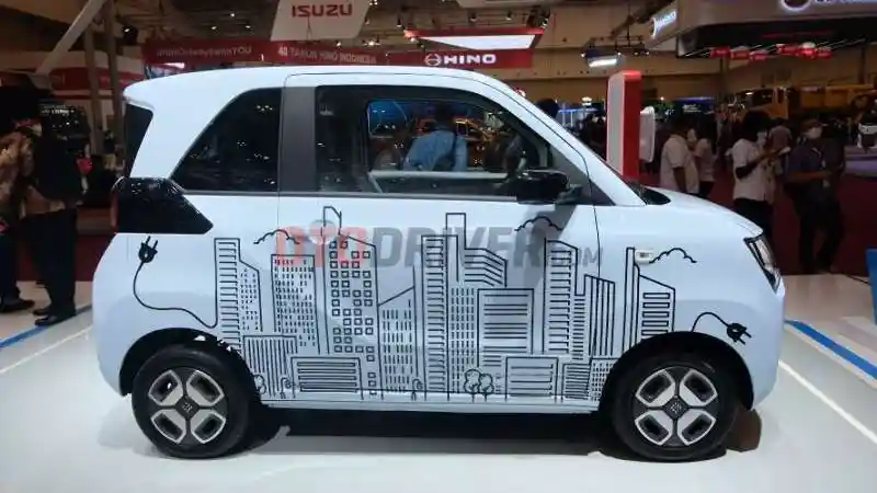 Foto - Ini Daftar Mobil Listrik Murni di GIIAS 2022, Mulai Mobil Penumpang Hingga Komersial 