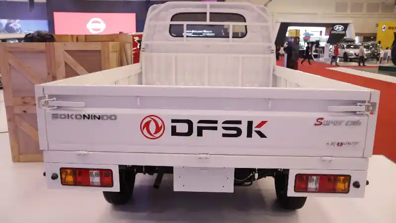 Foto - DFSK Super Cab Bisa Dicicil RP 100 Ribu/hari di GIIAS 2019 