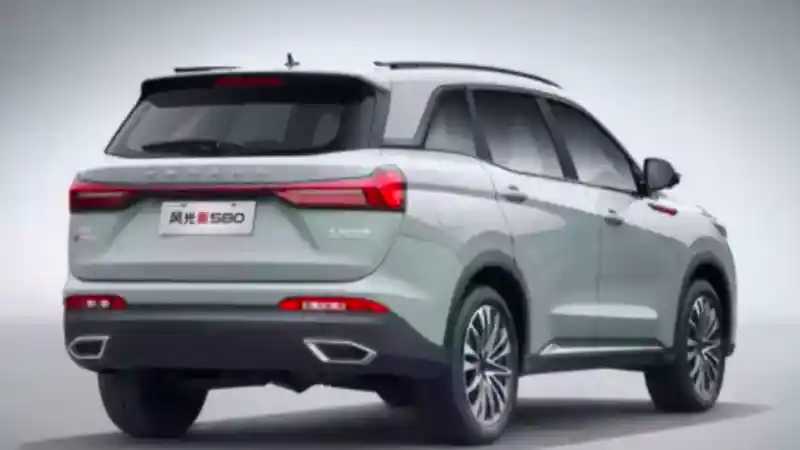 Foto - Seperti Ini Wujud DFSK Glory 580 Generasi Terbaru. Lebih Keren.