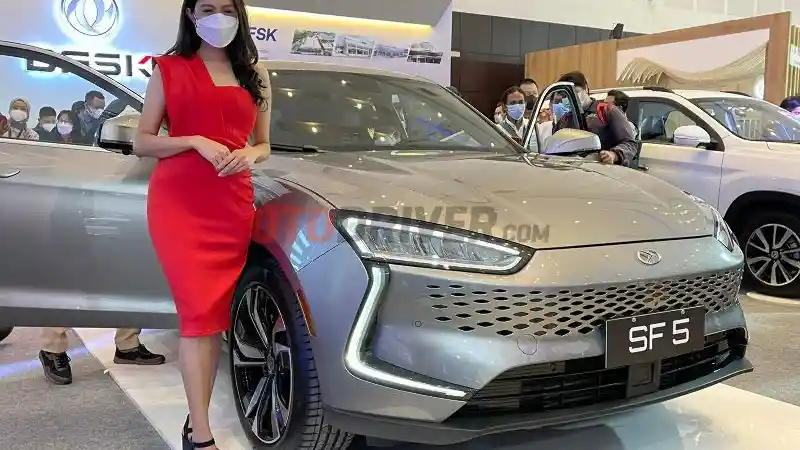 Berita - GALERI : DFSK Seres SF5 (28 FOTO)