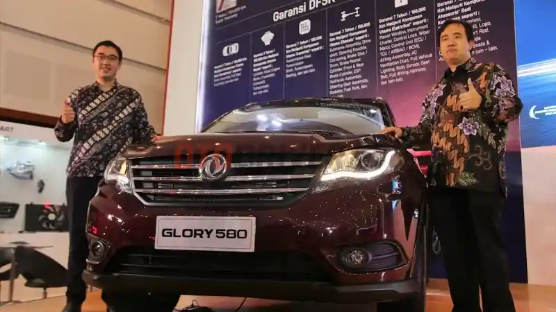 Foto - DFSK Debut di GIIAS Surabaya 2018, Tawarkan DP 20%