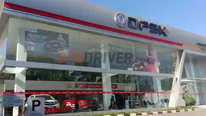 Foto - DFSK Promosikan Dealer Modern, Membeli Mobil Cukup Lewat HP