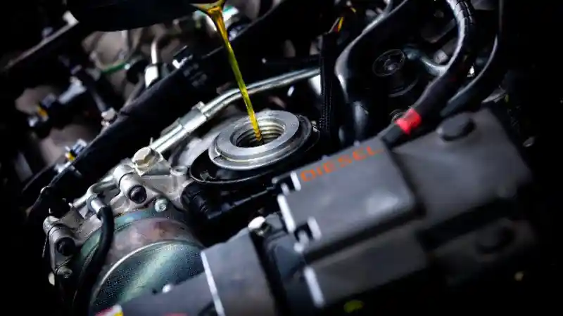 Berita - Oli Mesin Diesel Edisi Terbatas Berteknologi F1 Hadir Di Indonesia