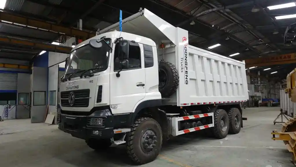 Berita - Ini Keistimewaan Dump Truck Dongfeng KC 6x4 Garapan Delima Jaya 