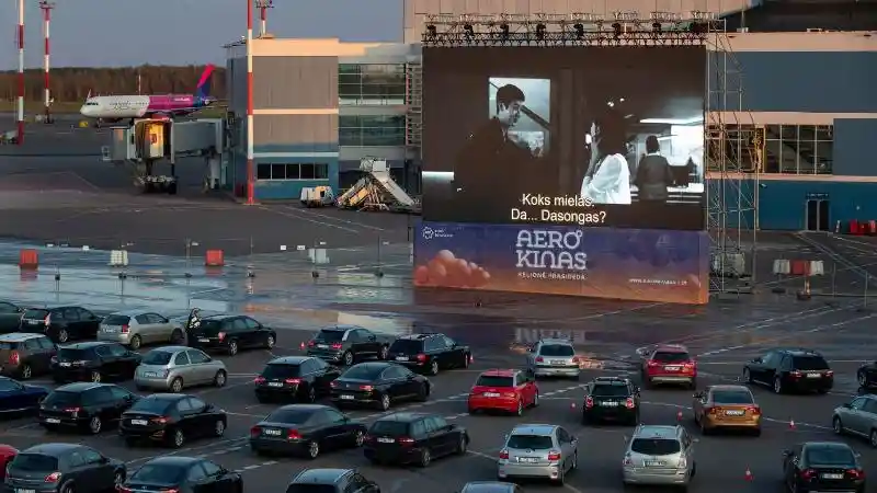 Foto - Pingin Nonton Drive In Cinema? Ini Syaratnya 