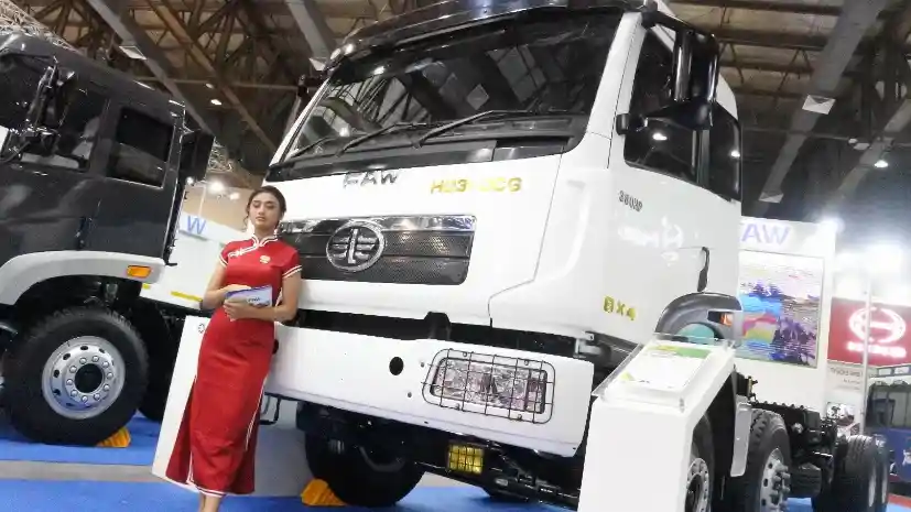 Truk - Perdana Ikut GIICOMVEC, FAW Tampilkan Banyak Produk