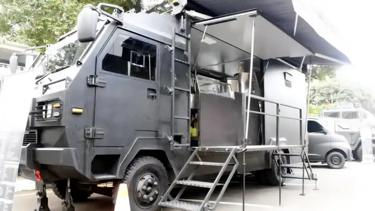 Truk - Melongok Truk Randurlap, Dapur Darurat Ala Militer