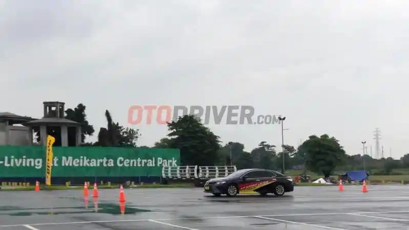 Foto - Dunlop Luncurkan Ban "Shinobi", Apa Kelebihannya?