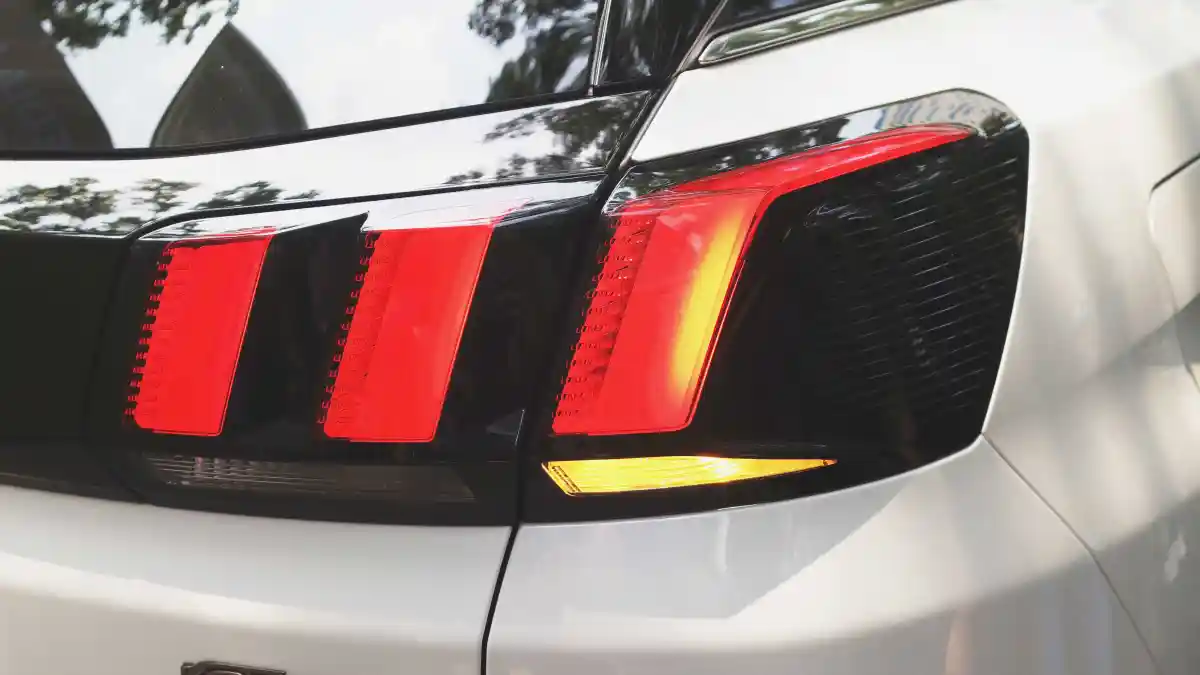 Tips - Mau Ganti Lampu-lampu? Simak Panduannya Berikut ini