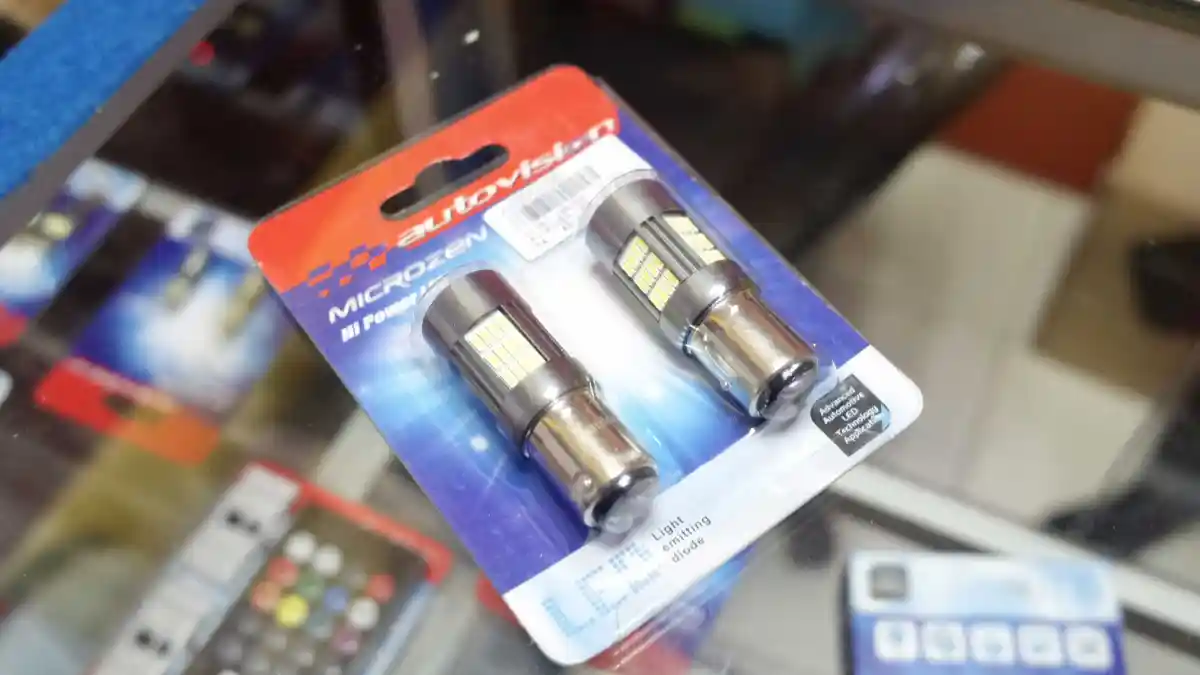 Foto - Mengenal Berbagai Jenis Lampu Mobil 