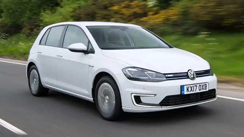 Foto - VW Terpaksa Suntik Mati e-Golf, Apa Penyebabnya?