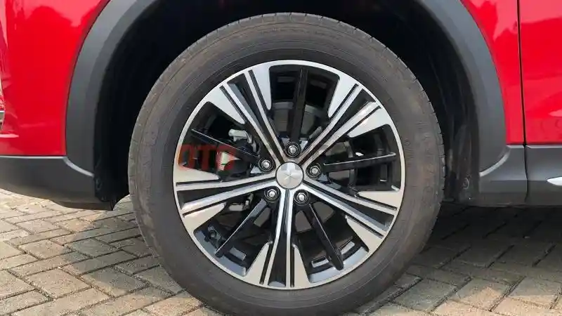 Foto - FIRST DRIVE: Mitsubishi Eclipse Cross 