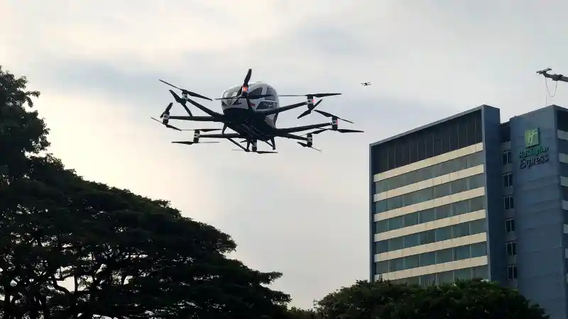 Foto - 100 Unit Mobil Terbang Siap Mengudara di Langit Indonesia 